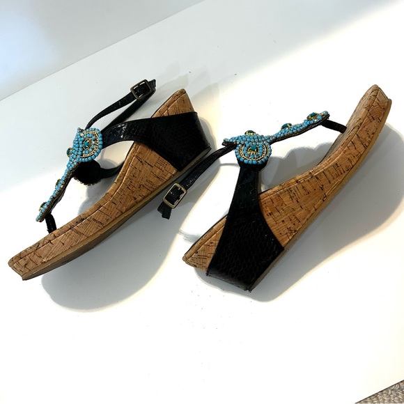 Donald J. Pliner Women's Wedge Sandals with Blue Beading Size 8 - Picture 10 of 11